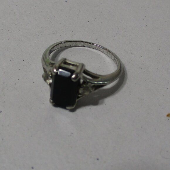 Vintage Avon Sterling Silver 925 Size 6.5 Ring - Picture 13 of 14